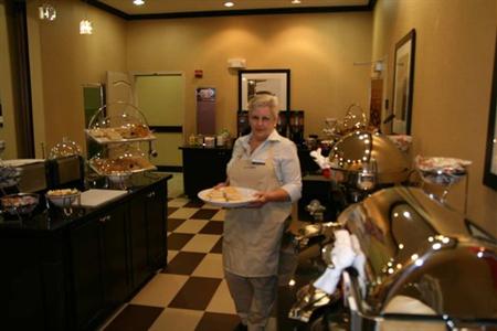 фото отеля Hampton Inn & Suites Cleburne