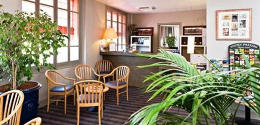 фото отеля Hotel Kyriad Orange Centre