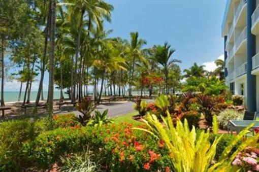фото отеля Agincourt Beachfront Apartments