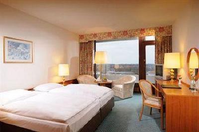 фото отеля Maritim Strandhotel