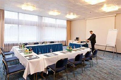 фото отеля Maritim Strandhotel