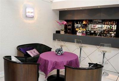 фото отеля Les Relais Verts Hotel Montbeliard