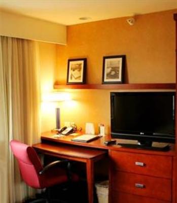 фото отеля Courtyard by Marriott Sacramento Cal Expo
