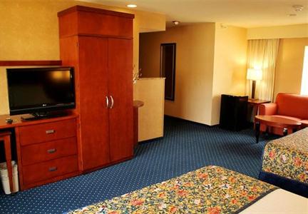 фото отеля Courtyard by Marriott Sacramento Cal Expo