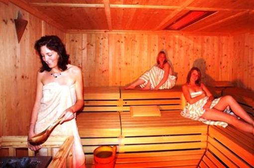 фото отеля Wellness & Ferienhotel Waldesruh