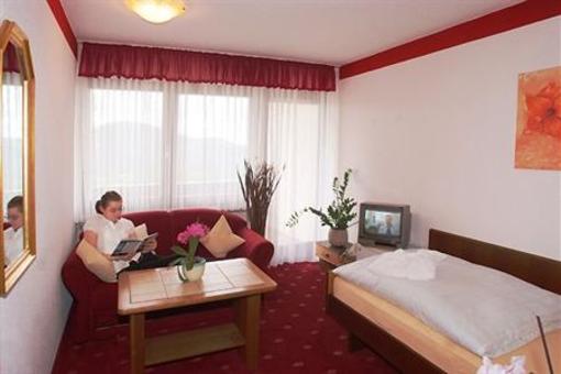 фото отеля Wellness & Ferienhotel Waldesruh