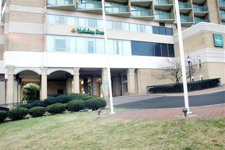фото отеля Holiday Inn Rosslyn @ Key Bridge