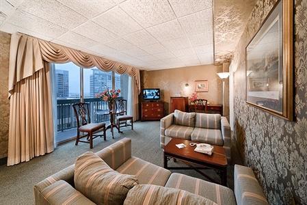 фото отеля Holiday Inn Rosslyn @ Key Bridge