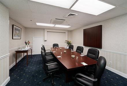фото отеля Holiday Inn Rosslyn @ Key Bridge