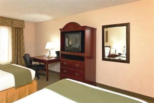 фото отеля Holiday Inn Express Hotel & Suites Hunstville-University Drive