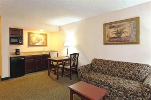 фото отеля Holiday Inn Express Hotel & Suites Hunstville-University Drive