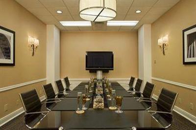 фото отеля Sheraton Pentagon City Hotel