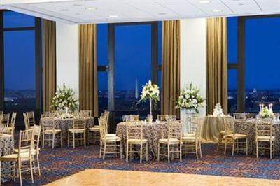 фото отеля Sheraton Pentagon City Hotel