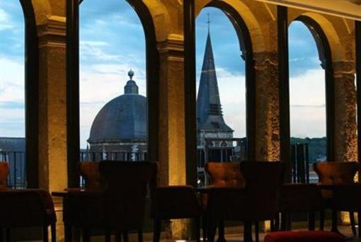 фото отеля Crowne Plaza Liege