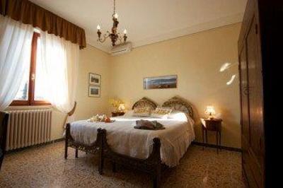 фото отеля Bed&Breakfast Camere Andrei