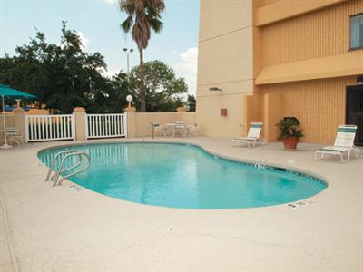 фото отеля La Quinta Inn & Suites Houston-Baytown East