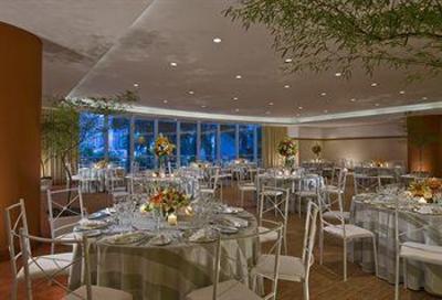 фото отеля Sheraton Barra Hotel & Suites