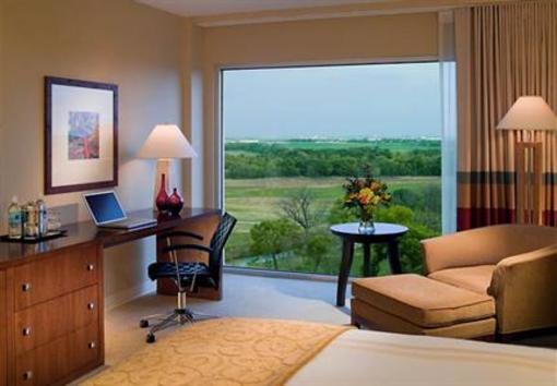 фото отеля Marriott Hotel & Golf Club at Champions Circle