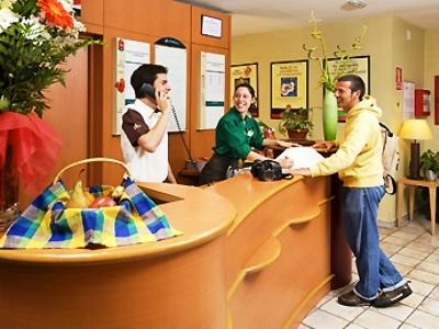 фото отеля Hotel Ibis Granada