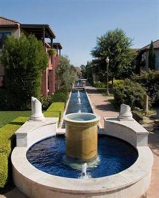 фото отеля Villagio Inn and Spa
