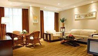 фото отеля Swan Lake Hotel