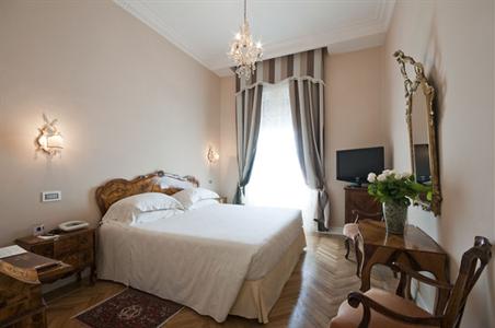 фото отеля Grand Hotel Rimini