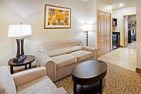 фото отеля Holiday Inn Hotel & Suites Beaufort