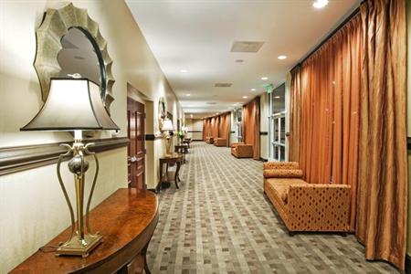 фото отеля Holiday Inn Hotel & Suites Beaufort