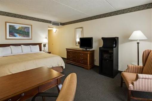 фото отеля Country Inn & Suites Naperville