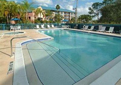 фото отеля Comfort Inn and Executive Suites