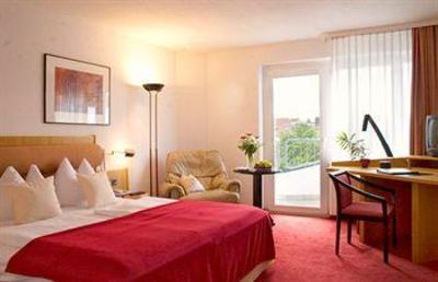 фото отеля Golden Tulip Park Consul Hotel
