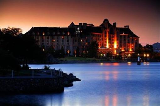 фото отеля Delta Victoria Ocean Pointe Resort & Spa