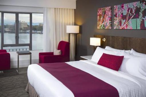 фото отеля Delta Victoria Ocean Pointe Resort & Spa