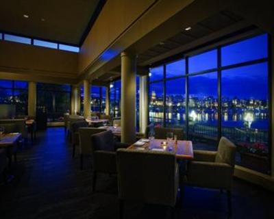 фото отеля Delta Victoria Ocean Pointe Resort & Spa