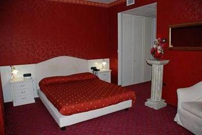 фото отеля Flower Hotel & Motel Pavia