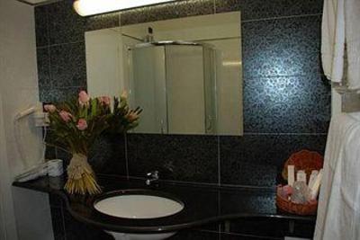 фото отеля Flower Hotel & Motel Pavia