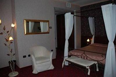 фото отеля Flower Hotel & Motel Pavia