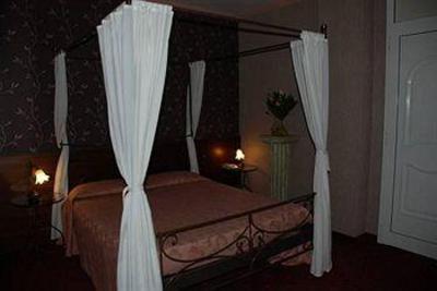 фото отеля Flower Hotel & Motel Pavia