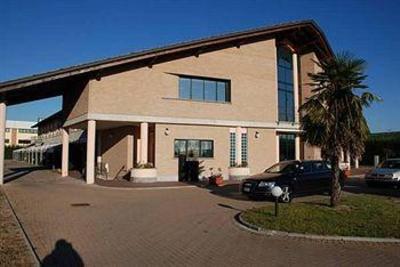 фото отеля Flower Hotel & Motel Pavia