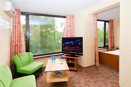 фото отеля Marins Park Hotel Yekaterinburg