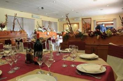 фото отеля Hostal Les Torres