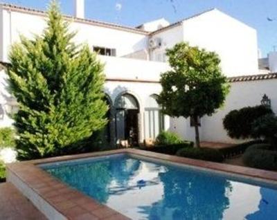 фото отеля Apartamentos Los Patios de la Juderia
