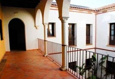 фото отеля Apartamentos Los Patios de la Juderia