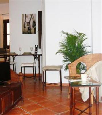 фото отеля Apartamentos Los Patios de la Juderia