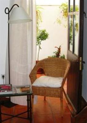 фото отеля Apartamentos Los Patios de la Juderia