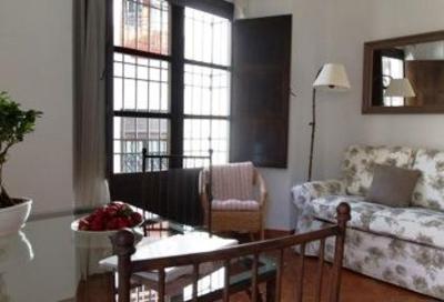 фото отеля Apartamentos Los Patios de la Juderia