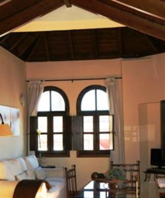 фото отеля Apartamentos Los Patios de la Juderia