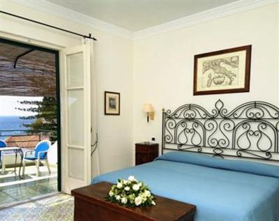 фото отеля Aurora Residence Amalfi