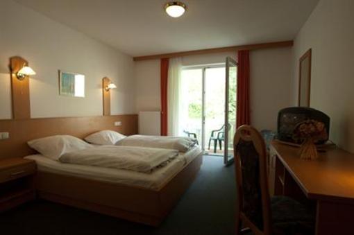 фото отеля Landhotel Falkenhof