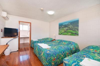 фото отеля Kew Motel